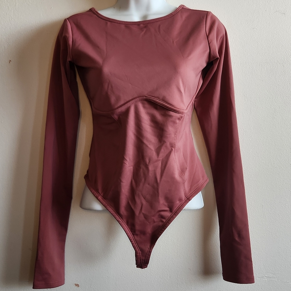 NWOT Fabletics Talia Thong Bodysuit Size Small - Picture 2 of 6